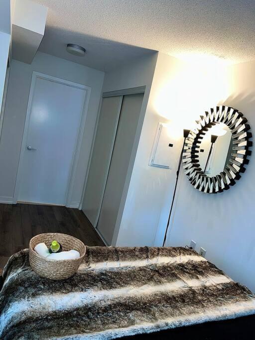 Luxurious Condo In The Center Of Downtown Toronto Extérieur photo