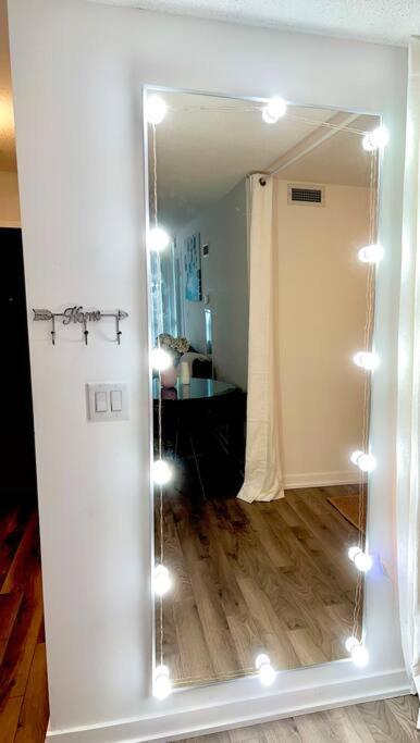 Luxurious Condo In The Center Of Downtown Toronto Extérieur photo