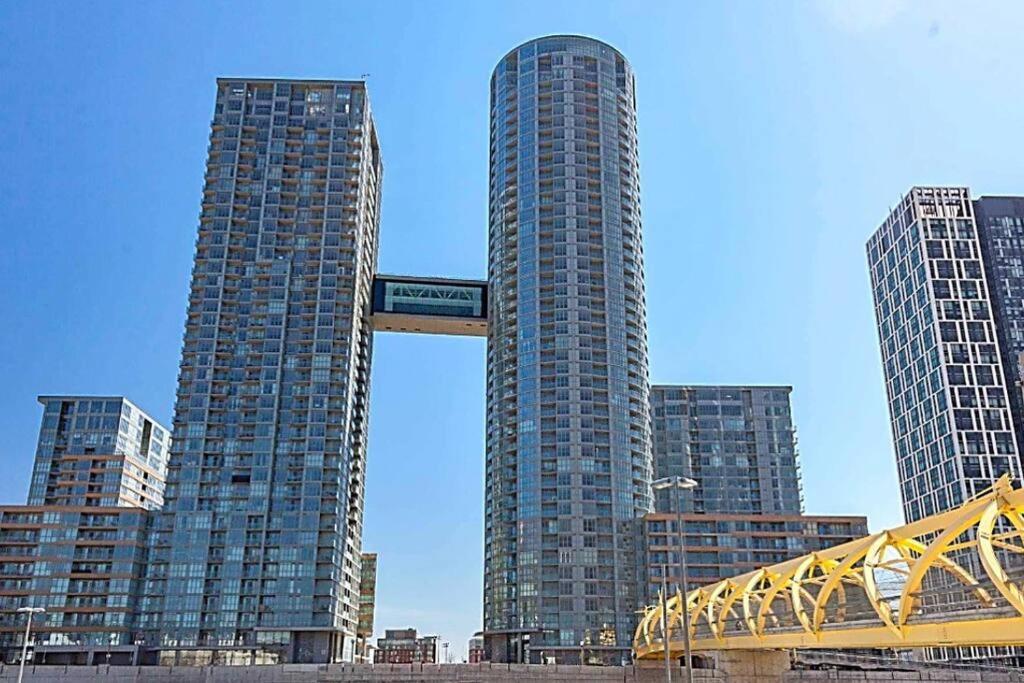 Luxurious Condo In The Center Of Downtown Toronto Extérieur photo