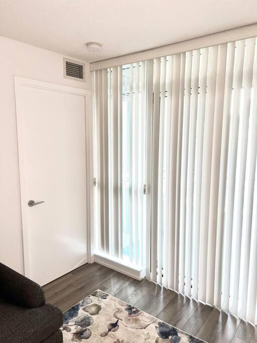 Luxurious Condo In The Center Of Downtown Toronto Extérieur photo