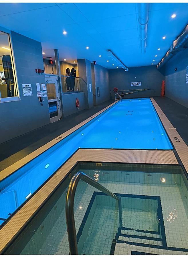 Luxurious Condo In The Center Of Downtown Toronto Extérieur photo